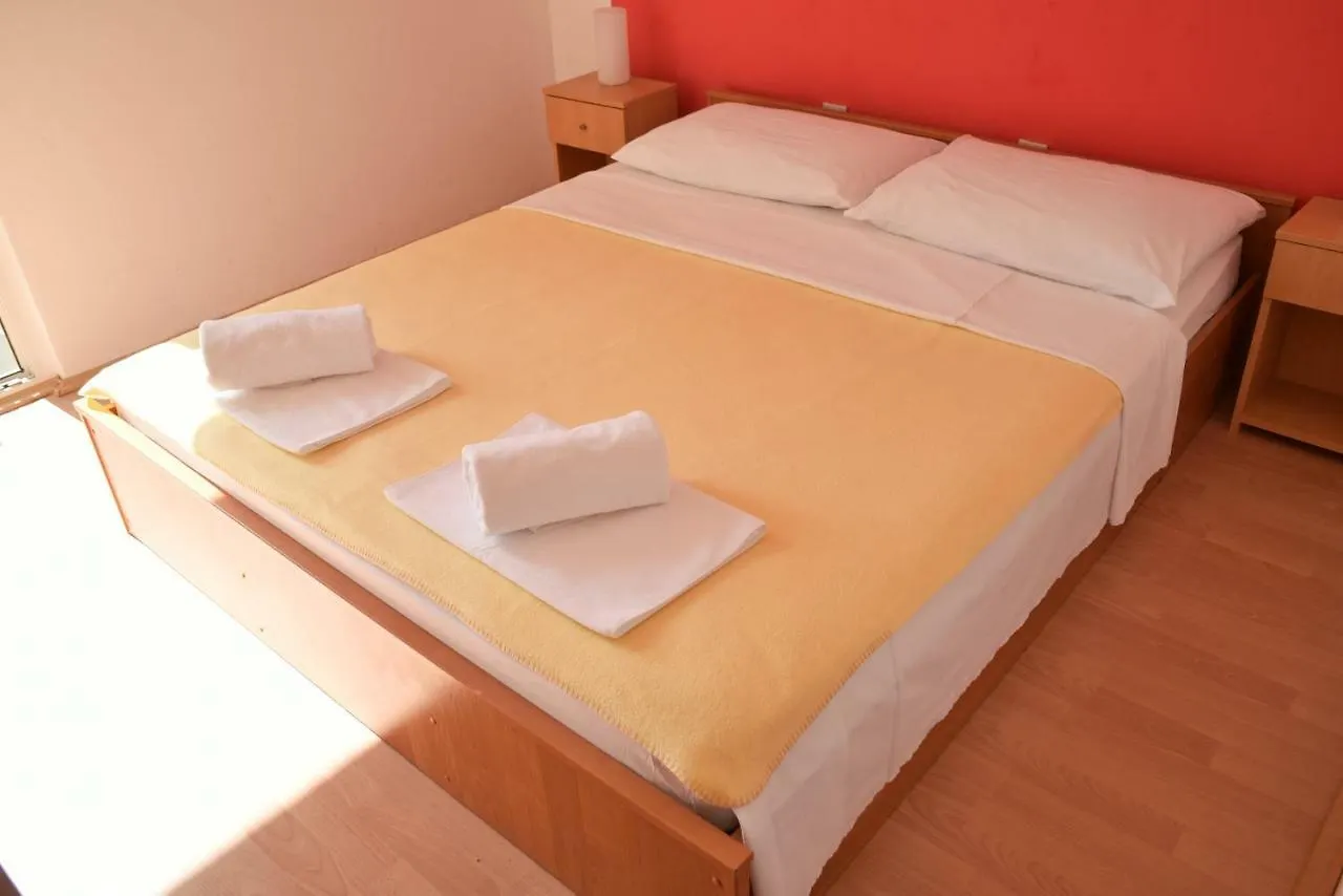 Villa Galeb Pag - At The Main Beach Pag Town 2*,
